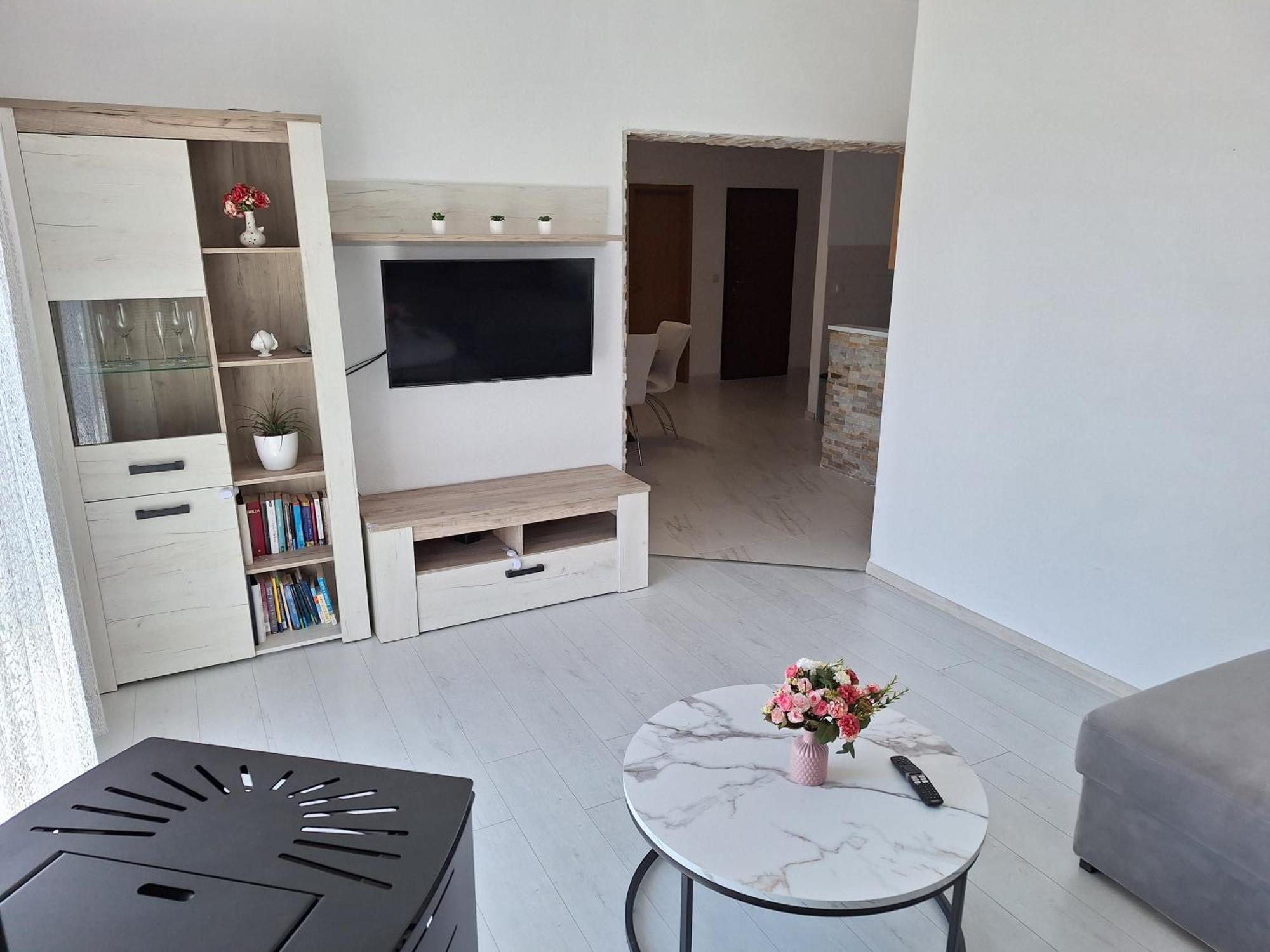 Apartment Tre Strade Baška Voda エクステリア 写真
